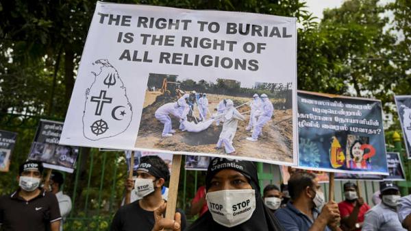 “حرق موتى كورونا قسرا”.. تقرير يكشف اضطهاد المسلمين في سريلانكا