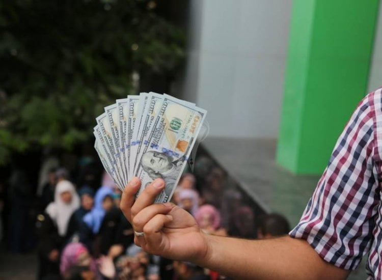 وزارة التنمية تعلن موعد صرف المنحة القطرية 100 دولار شهر 3 مارس