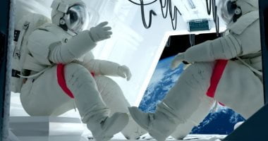 تكنولوجيا  – رائدان روسيان يخرجان إلى الفضاء لتركيب هوائى وحدة “زفيزدا” بالمحطة الدولية