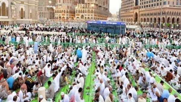 من بينها منع جمع التبرعات.. السعودية تصدر تعليمات صارمة بشأن إفطار الصائمين بالمساجد خلال رمضان