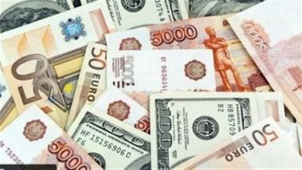 أسعار العملات العربية والأجنبية تستقر أمام الجنيه بتعاملات اليوم الجمعة
