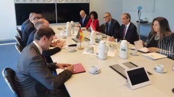 وزير الاتصالات يواصل عقد لقاءات مع مسئولين ألمان لجذب استثمارات لمصر – البوكس نيوز