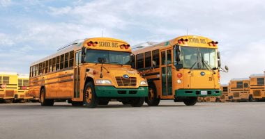 تكنولوجيا  – الحافلات المدرسية الصفراء الشهيرة تتحول للكهرباء.. اعرف التفاصيل