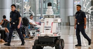 تكنولوجيا  – سنغافورة تستعين بـ “الشرطى الروبوت” فى الشوارع