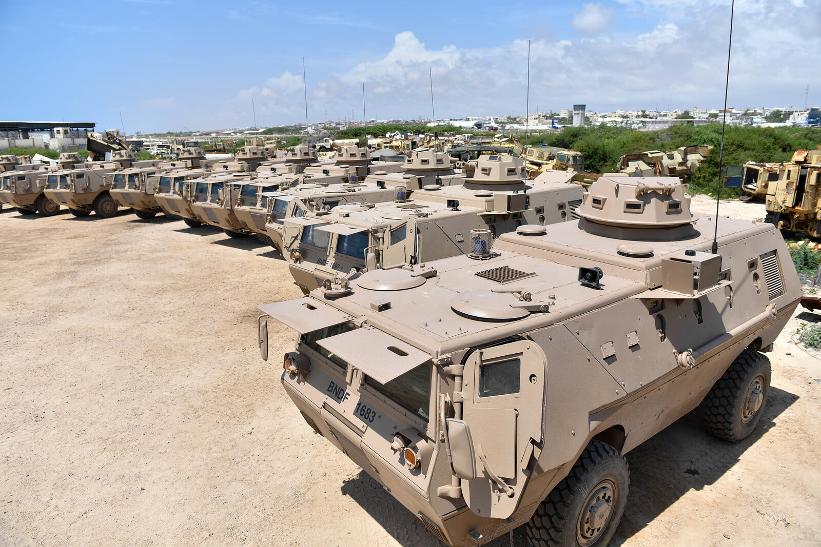 فرنسا تشتري 16 مدرعة من طراز فهد المصرية الصنع لتعزيز قدراتها العسكرية – البوكس نيوز