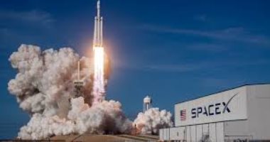 تكنولوجيا  – SpaceX تطلق 21 قمرًا صناعيًا للإنترنت الفضائى