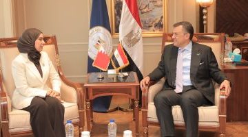 وزير السياحة يلتقى سفيرة البحرين بالقاهرة لبحث تعزيز التعاون بين البلدين – البوكس نيوز
