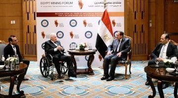 تكنولوجيا  – وزير البترول يلتقى رئيس AkH gold الانجليزية علي هامش منتدي مصر للتعدين