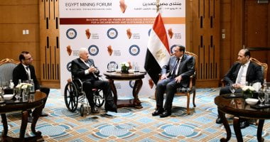 تكنولوجيا  – وزير البترول يلتقى رئيس AkH gold الانجليزية علي هامش منتدي مصر للتعدين