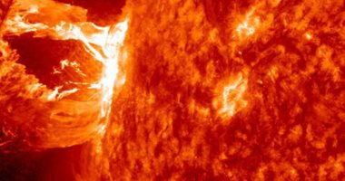 تكنولوجيا  – عطل الأقمار الصناعية.. تفاصيل أقوى انفجار للطاقة الشمسية منذ 6 سنوات