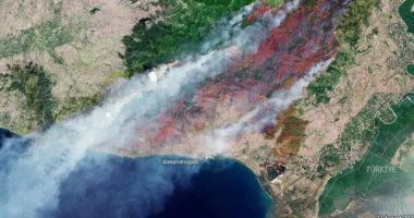تكنولوجيا  – الأقمار الصناعية توضح استمرار حرائق الغابات فى اليونان