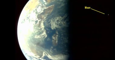 تكنولوجيا  – المهمة الشمسية الهندية تلتقط صورة مع الأرض والقمر