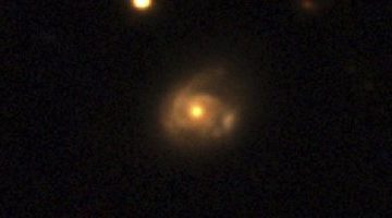 تكنولوجيا  – مرصد سويفت يرصد ثقبا أسود يتغذى على نجم قريب.. اعرف تفاصيل