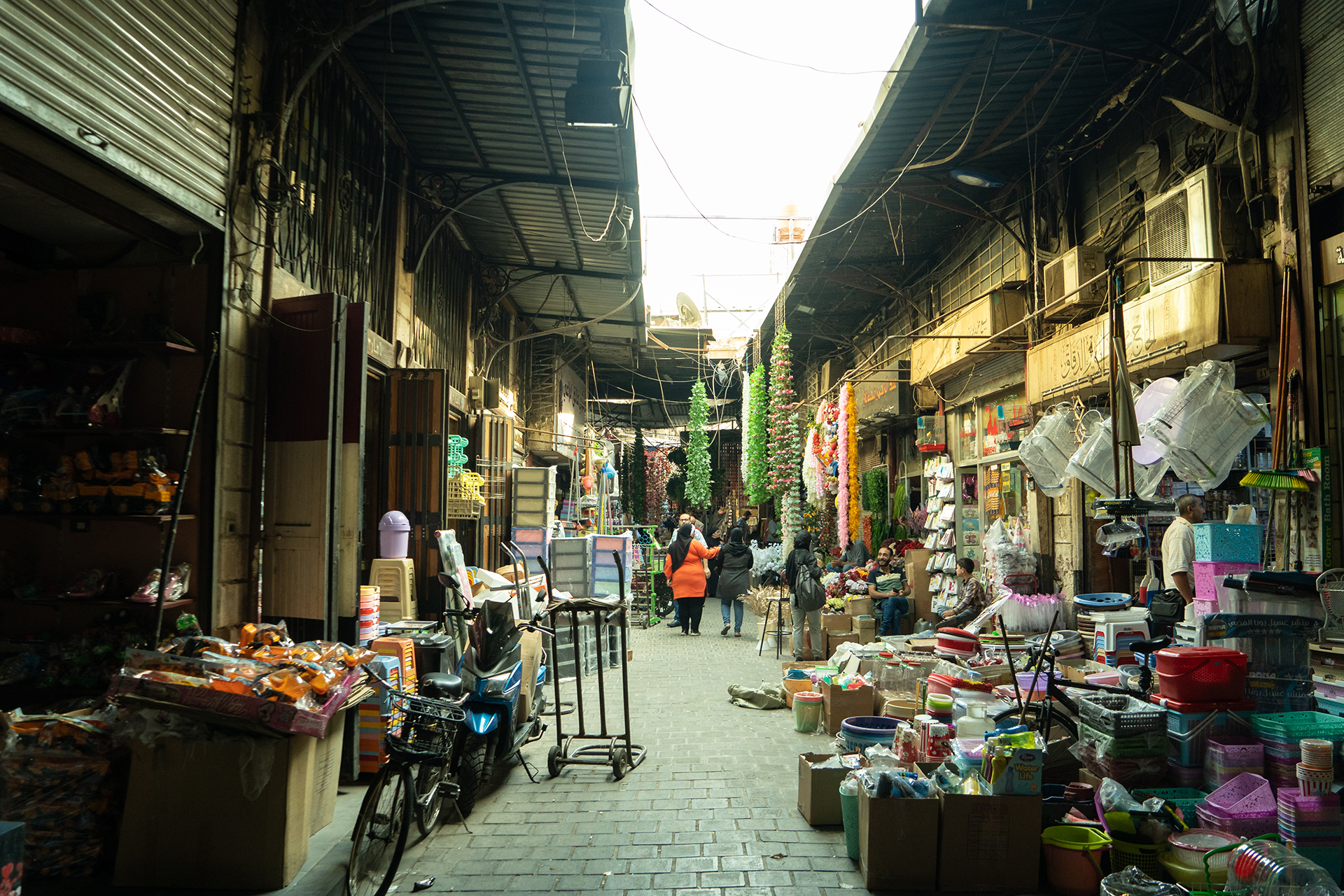 سوق الحميدية في دمشق يعكس أزمة السوريين | اقتصاد – البوكس نيوز