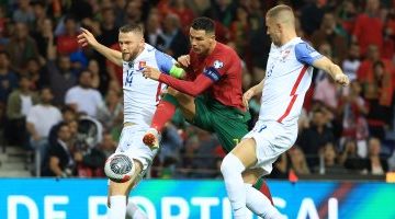 رياضة – البرتغال تتفوق على سلوفاكيا 2-0 فى الشوط الأول بتصفيات يورو 2024.. فيديو