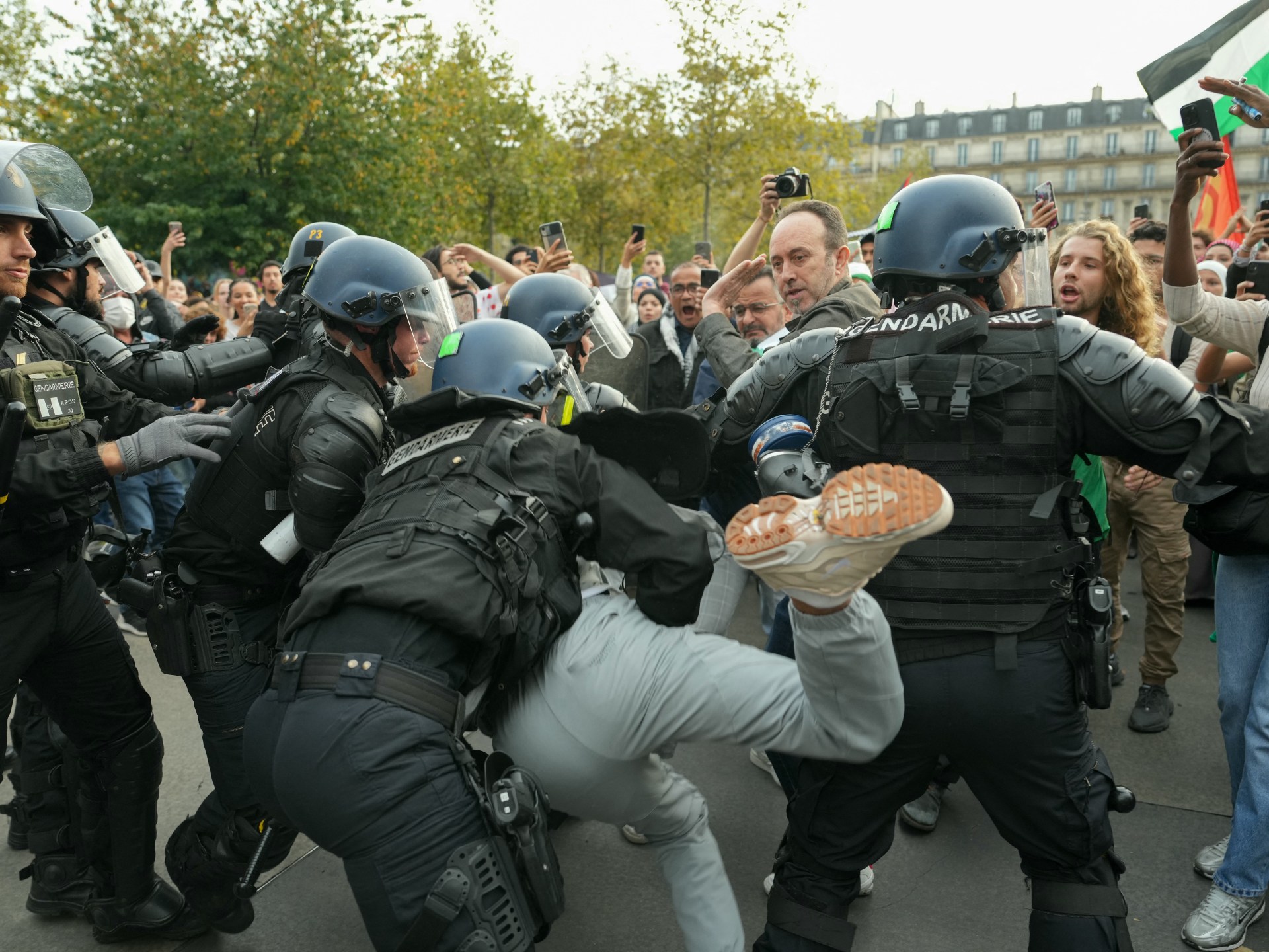 شاهد.. الشرطة الفرنسية تقمع مظاهرات تضامن مع فلسطين | أخبار – البوكس نيوز