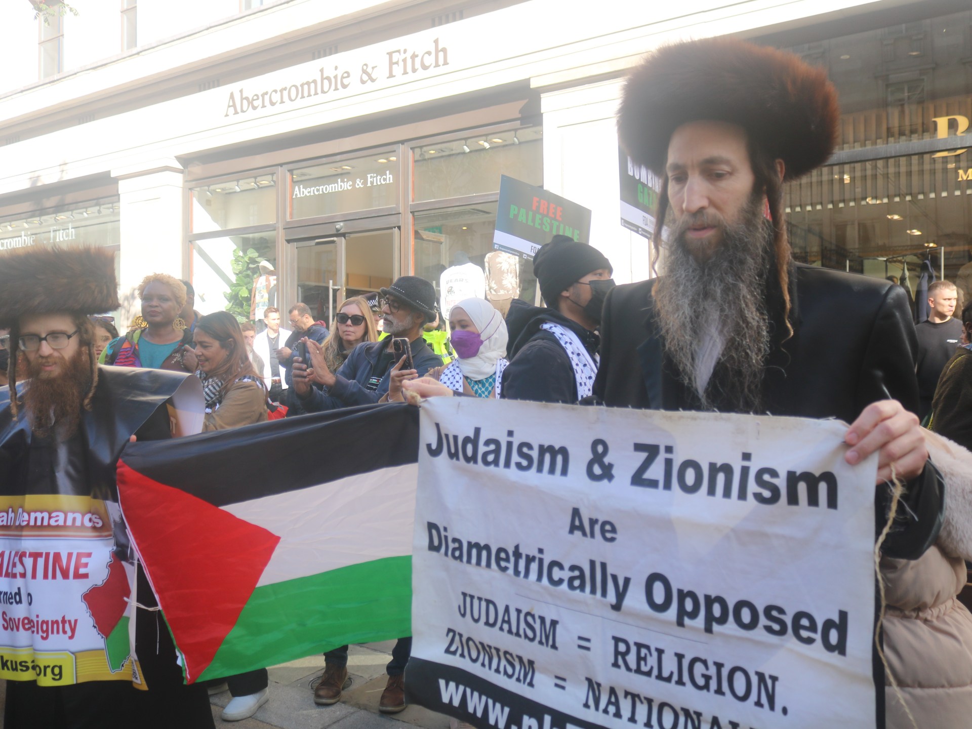 بمشاركة عمدة لندن ويهود.. هكذا تحدت مسيرة داعمة لغزة تهديدات الداخلية | سياسة – البوكس نيوز
