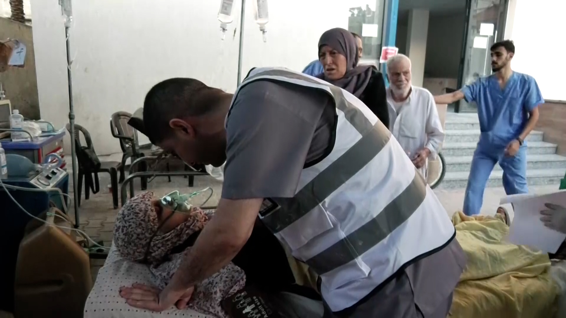 بسبب القصف الإسرائيلي.. انهيار القطاع الصحي في غزة | البرامج – البوكس نيوز