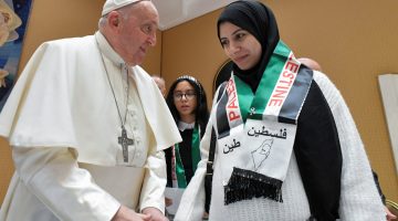 بابا الفاتيكان يلتقي ذوي أسرى فلسطينيين وإسرائيليين | أخبار – البوكس نيوز