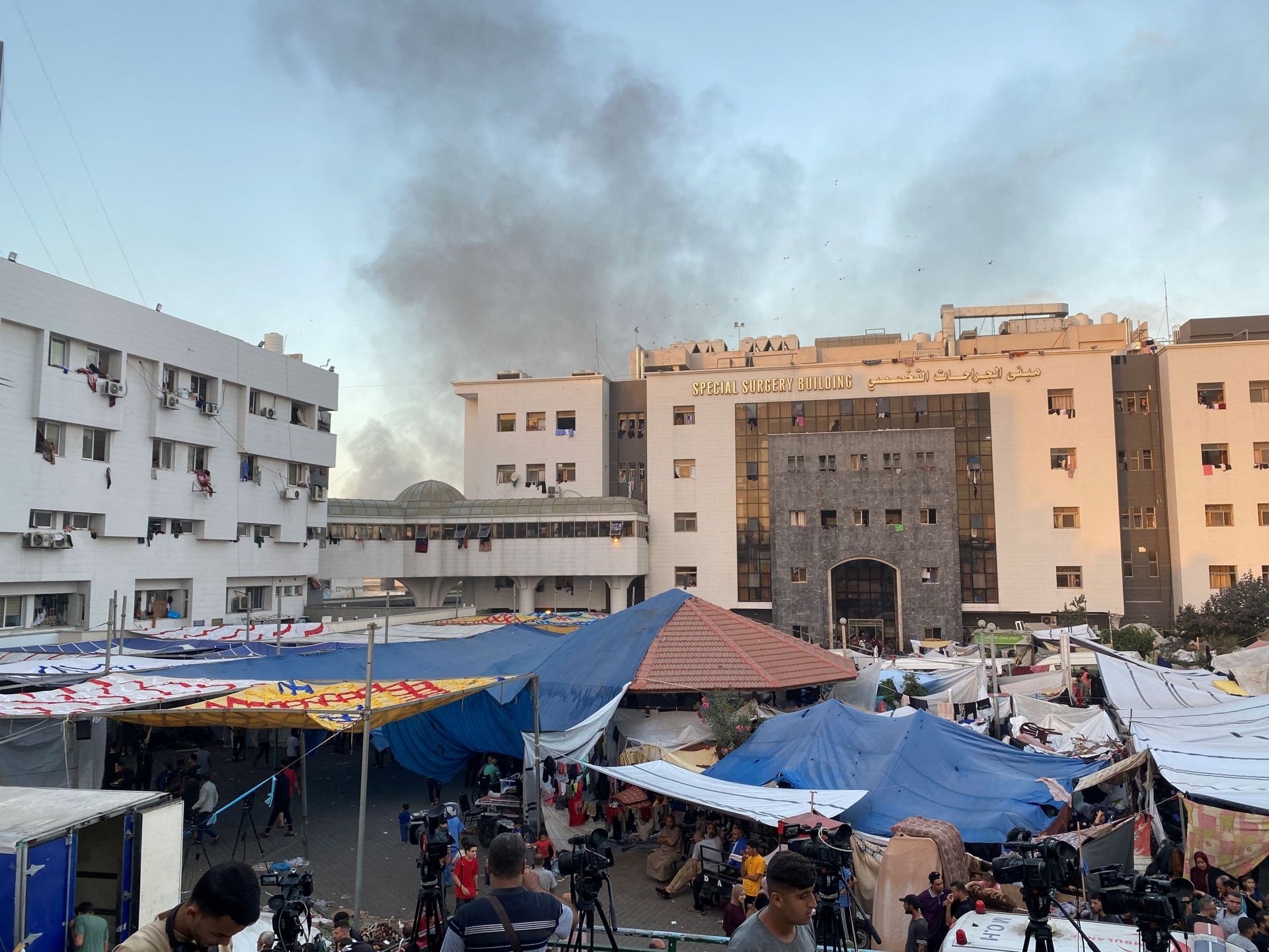 مدير مستشفيات غزة يروي ما جرى باقتحام “الشفاء” وتحذيرات من مجزرة | أخبار – البوكس نيوز