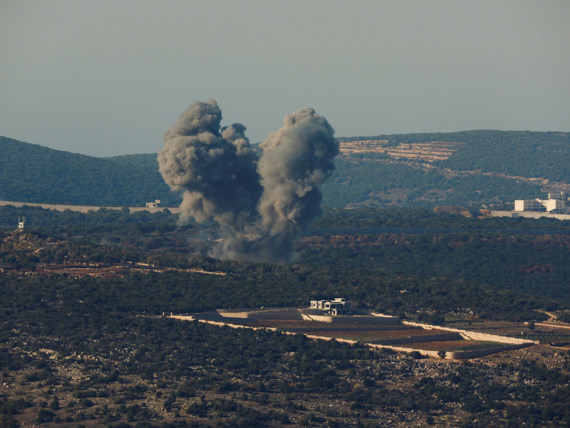 حزب الله يهاجم 8 مواقع حدودية ونجاة قائد إسرائيلي من هجوم صاروخي | أخبار – البوكس نيوز