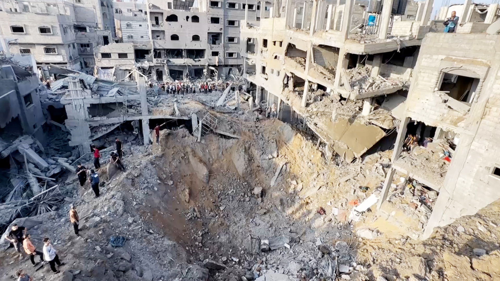 قصف إسرائيلي يخلف دمارا كبيرا في مخيم المغازي | أخبار – البوكس نيوز