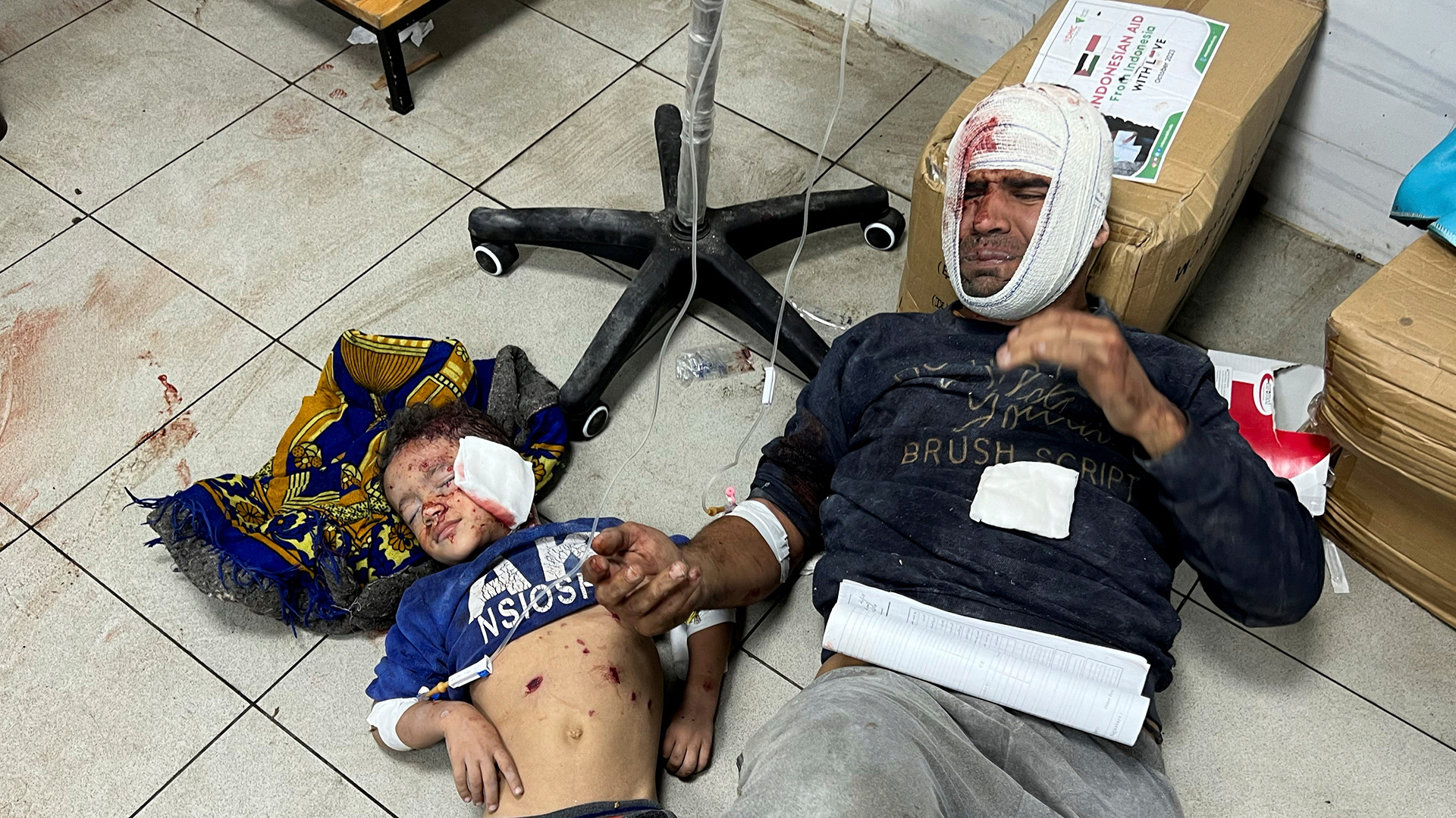 مشاهد مأساوية من المستشفى الإندونيسي شمالي غزة جراء القصف الإسرائيلي | أخبار – البوكس نيوز