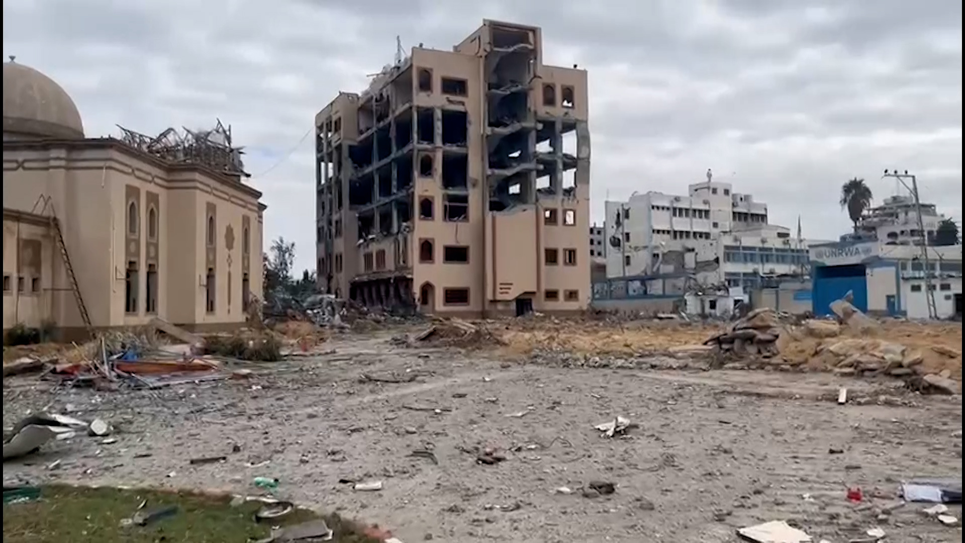 البوكس نيوز ترصد آثار الدمار للجامعة الإسلامية في مدينة غزة | البرامج – البوكس نيوز