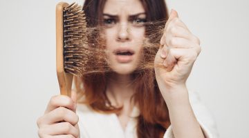 3 طرق فعالة لمواجهة تساقط الشعر بعد انقطاع الطمث | مرأة – البوكس نيوز