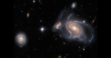 تكنولوجيا  – تلسكوب هابل الفضائى يرصد تجمعًا احتفاليًا للمجرات الحلزونية