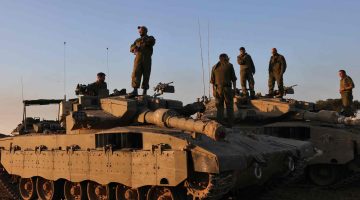 خشية ضربات المقاومة.. الاحتلال يعيد دباباته لنقاط خلفية خلال الهدنة بغزة | أخبار – البوكس نيوز