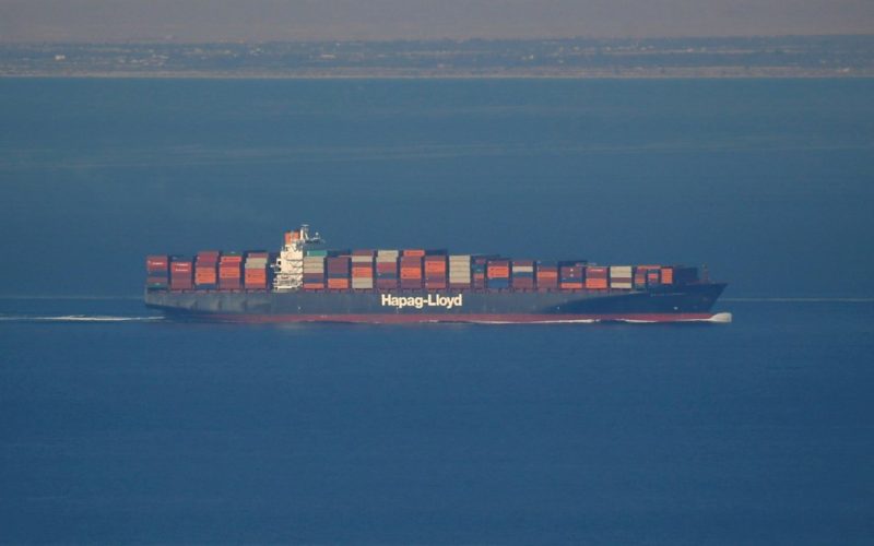 الشحن البحري يعاني من زيادة رسوم المخاطر وهجمات البحر الأحمر | اقتصاد – البوكس نيوز