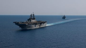 فقدان 2 من أفراد البحرية الأميركية أثناء عمليات قبالة سواحل الصومال | أخبار – البوكس نيوز