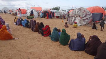لوموند: أفريقيا مركز الأزمات الإنسانية العالمية بسبب الحروب والكوارث المناخية | سياسة – البوكس نيوز