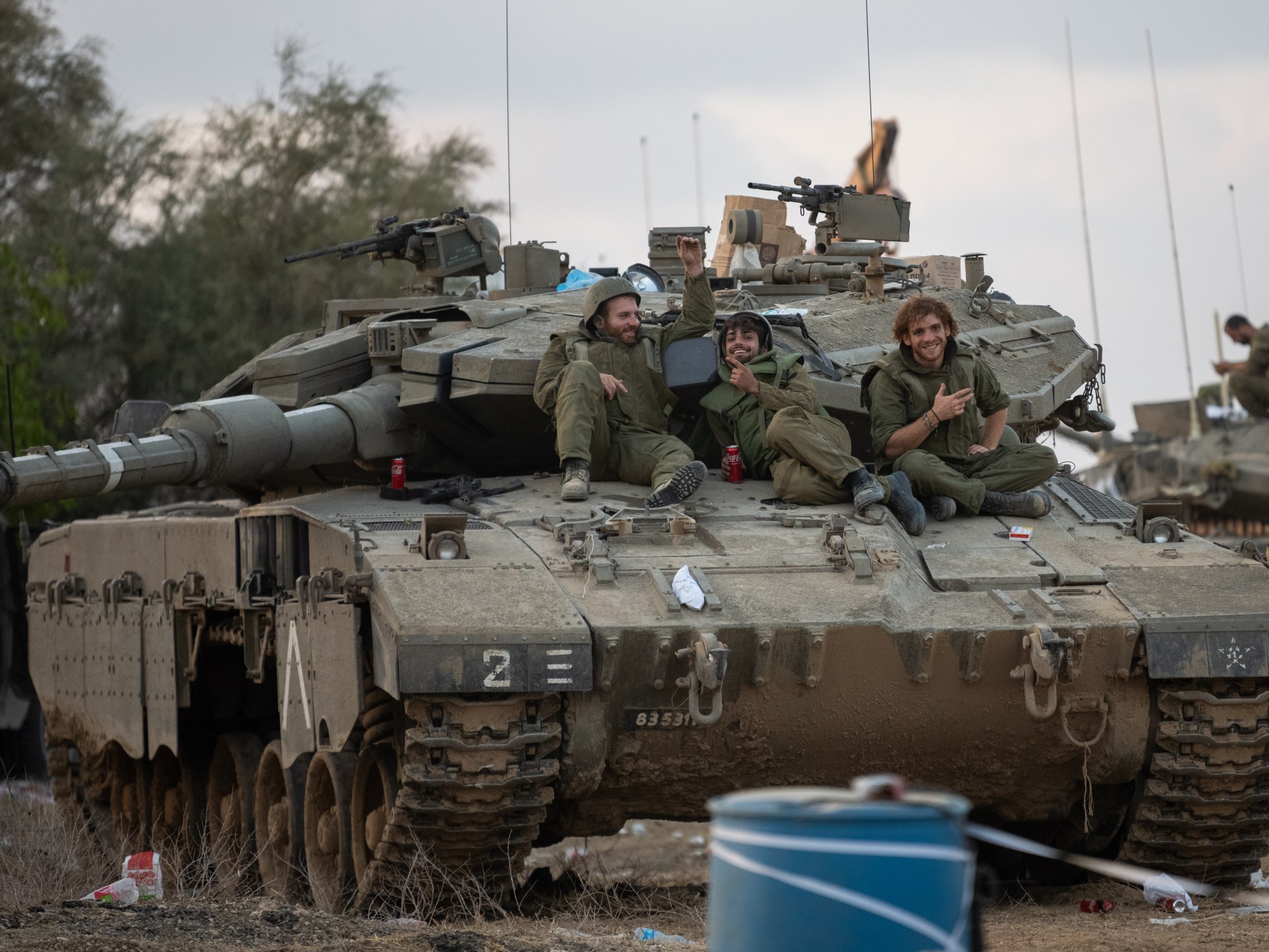 عائلات إسرائيليين قتلوا بقذيفة دبابة للجيش بغلاف غزة يطالبون بالتحقيق | أخبار – البوكس نيوز