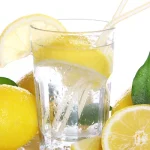 7-فوائد-شرب-ماء-الليمون-في-الصباح-على-الريق.-اكتشف-أهميته-وأضراره.webp.webp