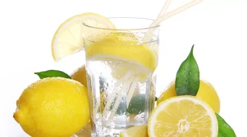 7 فوائد شرب ماء الليمون في الصباح على الريق.. اكتشف أهميته وأضراره
