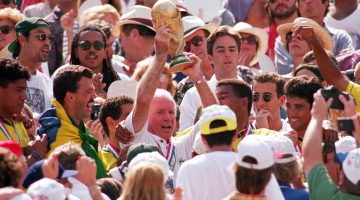 عشق التتويج بكأس العالم لاعبا ومدربا.. وفاة البرازيلي زاغالو عن 92 عاما | رياضة – البوكس نيوز