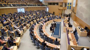 نشطاء يعترضون جلسة للبرلمان السويدي من أجل الحرب على غزة | أخبار – البوكس نيوز