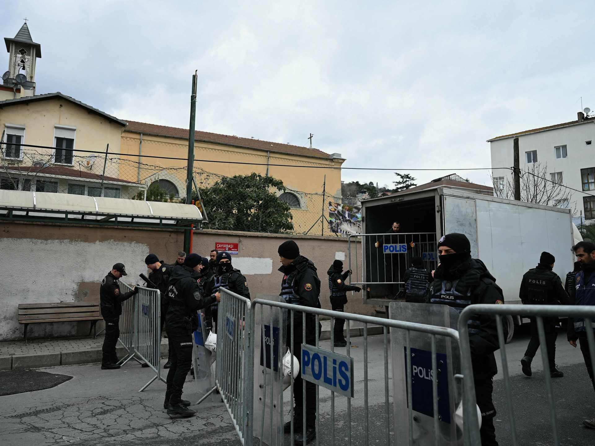 تركيا تعتقل منفذي الهجوم على كنيسة في إسطنبول | أخبار – البوكس نيوز