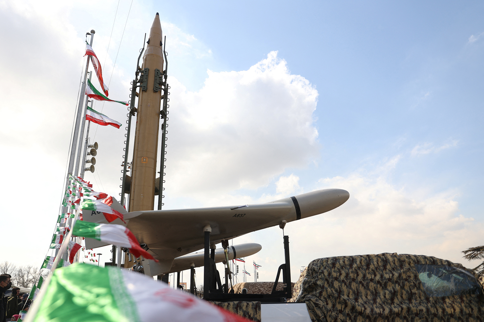 إسرائيل تعلن أن إيران بدأت الهجوم بعشرات المسيرات | أخبار – البوكس نيوز