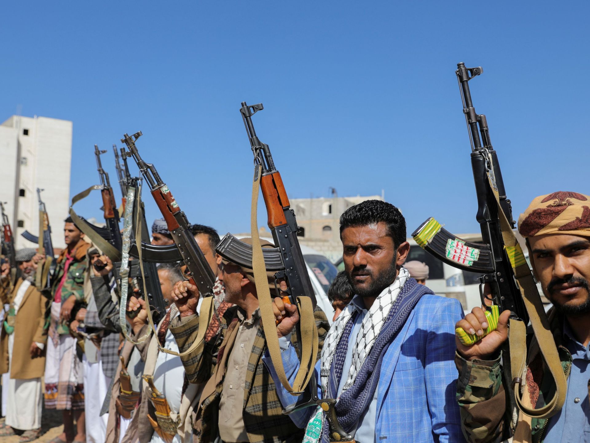 الحوثيون يتوعدون بالرد على أي “حماقة” أوروبية بالبحر الأحمر | أخبار – البوكس نيوز