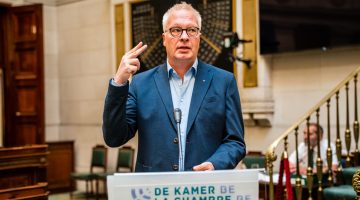 سياسي بلجيكي يطالب العالم بتصنيف إسرائيل دولة عنصرية | أخبار – البوكس نيوز