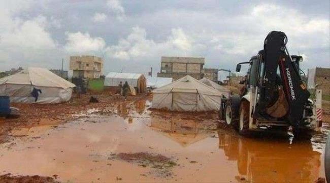 تضرر 6500 أسرة نازحةجراء سيول الأمطار بمحافظة مأرب اليمنية