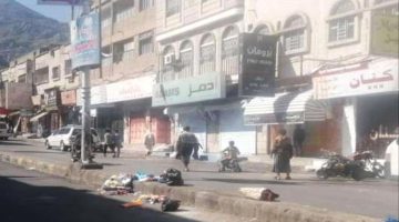 مليشيات الحوثي تفرض على مالكي المحلات التجارية اتاوات مالية باهضة وتنفذ حملة اعتقالات