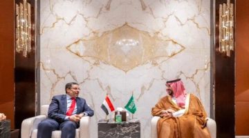 رئيس الوزراء يناقش مع وزير الدفاع السعودي آفاق العلاقات الأخوية والتعاون الثنائي بين البلدين