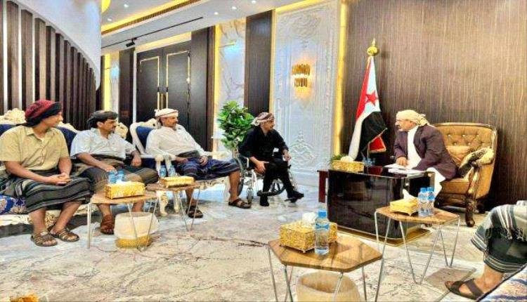 الرئيس القائد عيدروس الزُبيدي يلتقي أسرة الشهيد العميد سعيد الصريمي