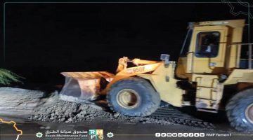 صندوق صيانة الطرق يقوم بالتمويل والإشراف على فتح الطرقات الرابط بين أبين وشبوة