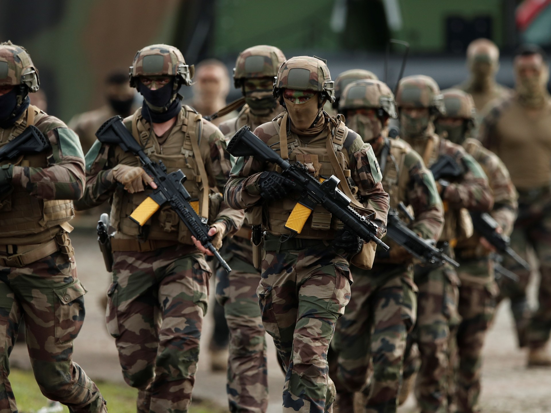 لوفيغارو: 5 سيناريوهات لانتشار فرنسي عسكري بأوكرانيا | سياسة – البوكس نيوز