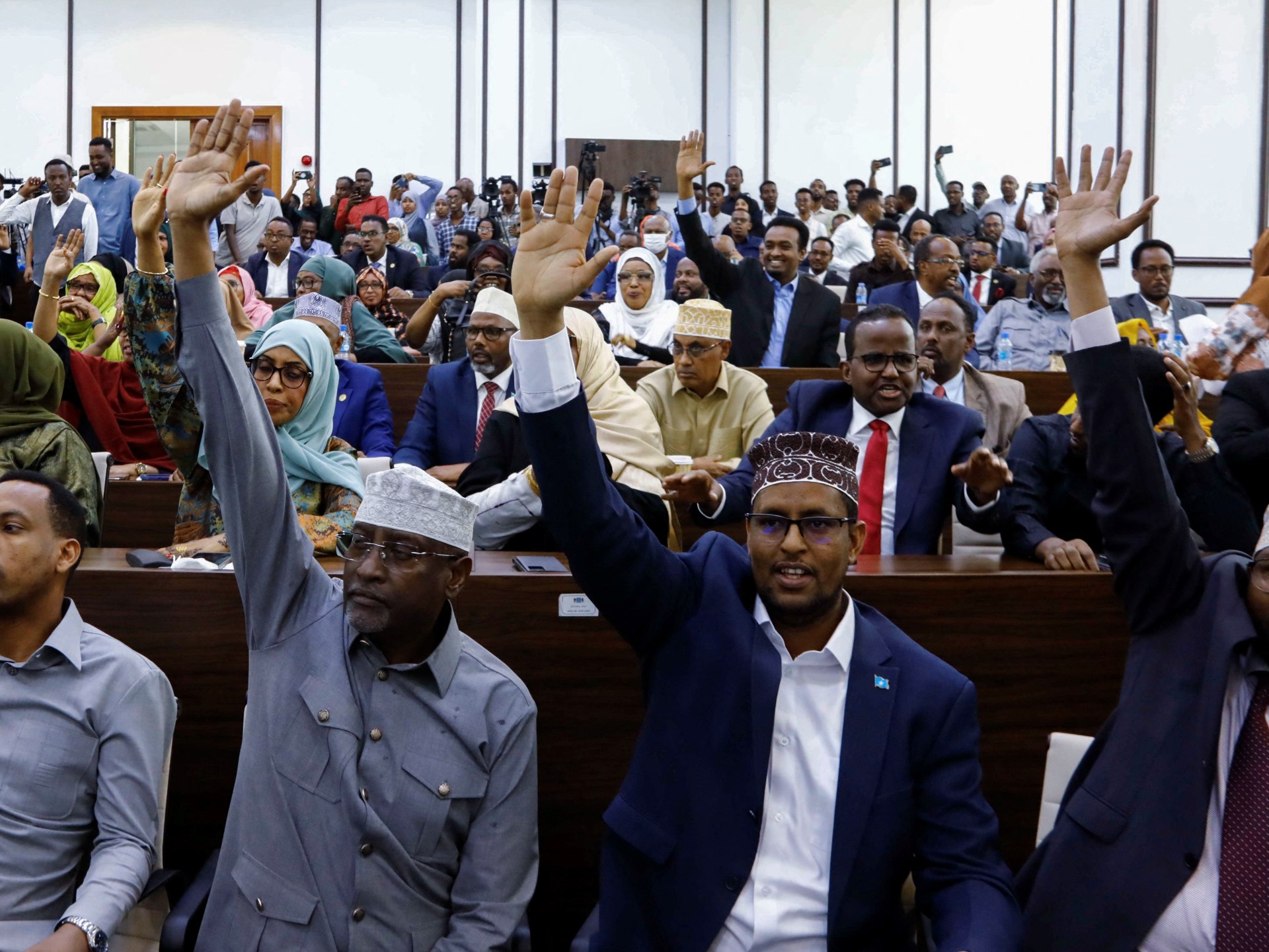 الصومال يعدل الدستور ويتحول إلى النظام الرئاسي | أخبار – البوكس نيوز